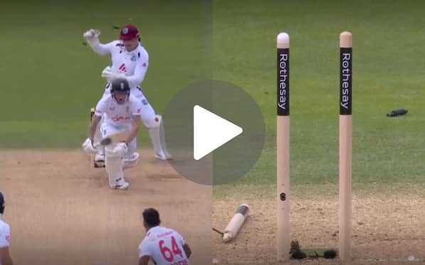 [Watch] Ben Stokes Left ‘Jaw-Dropped’ As Motie Uproots Middle-Stump With An Incredible Spun